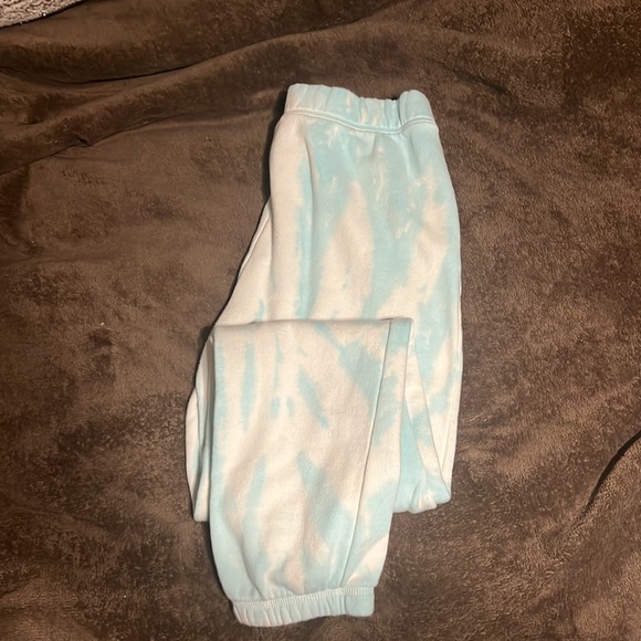 Tye dye two piece set size xl (14-16) $25 - Picture 3 of 3